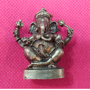 Siting Ganesh Statue