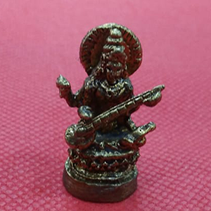 Saraswoti Statue
